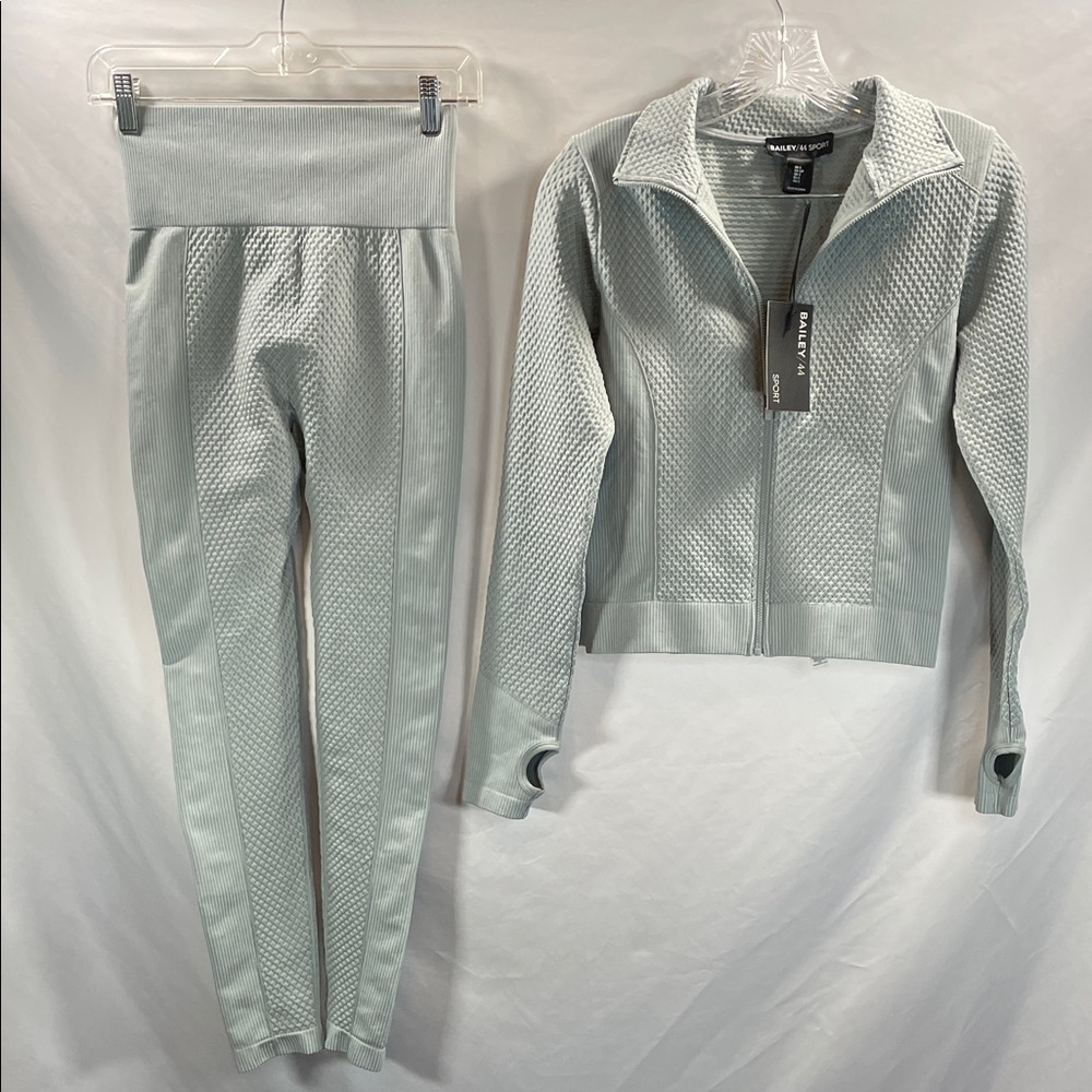Bailey 44 Mint Textured Jogger Set